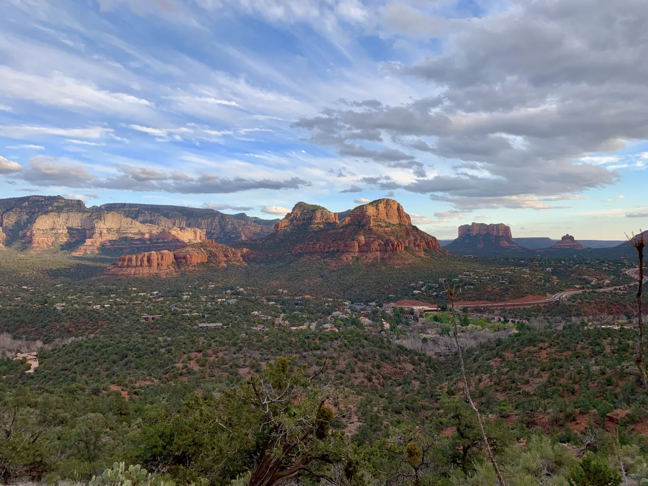 Sedona hiking yoga retreat